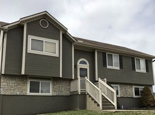 11518 N Windsor Ave, Kansas City, MO 64157