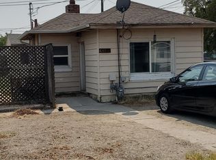 612 1/2 Douglas St, Fallon, NV 89406