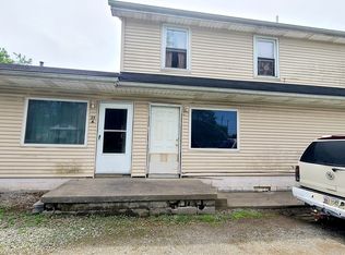 21 S Randolph Ave SE, Girard, OH 44420