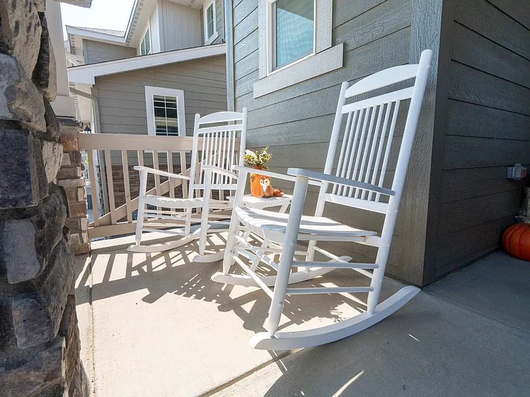 2560 Canfield Ln — Photo 41