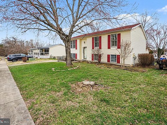 4th image of 1211 Reames Rd