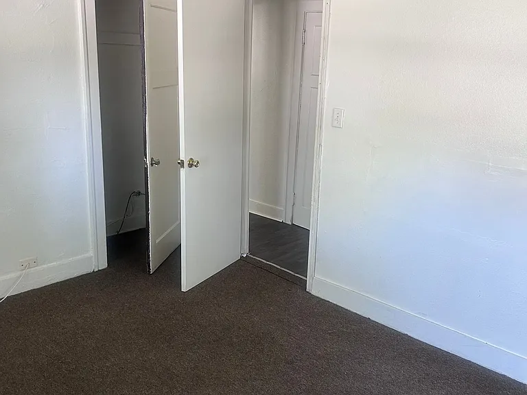 1625 W Keefe Ave — Photo 9