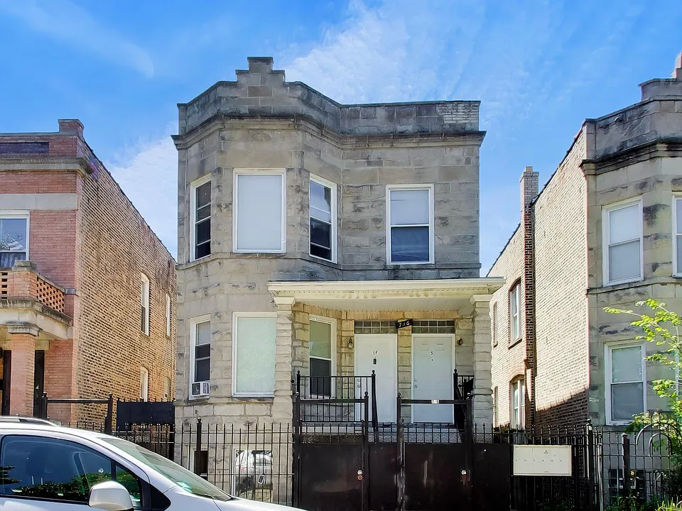736 N Spaulding Ave #3