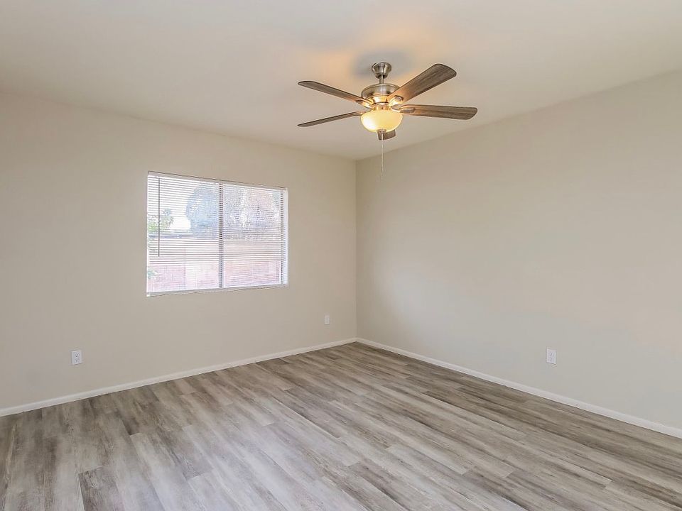 1st image of 2415 E Mesa Vista Dr