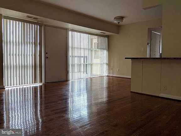 5th image of 4947 Americana Dr APT 111