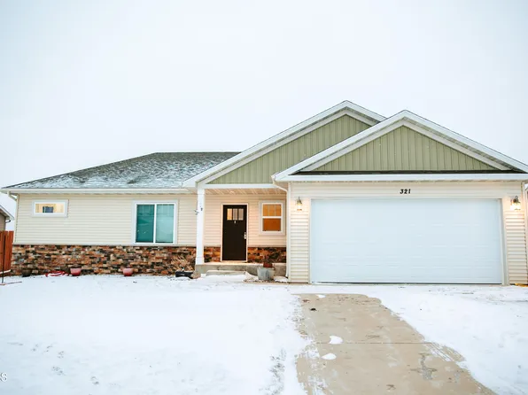 321 26th Ave NE, Watford City, ND 58854