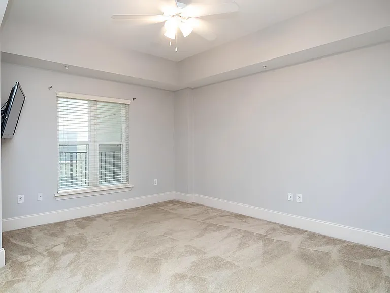 222 Glenwood Ave #304-1 — Photo 22