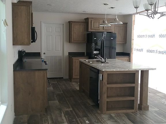 3rd image of 1500 W Highland St Lot 0237