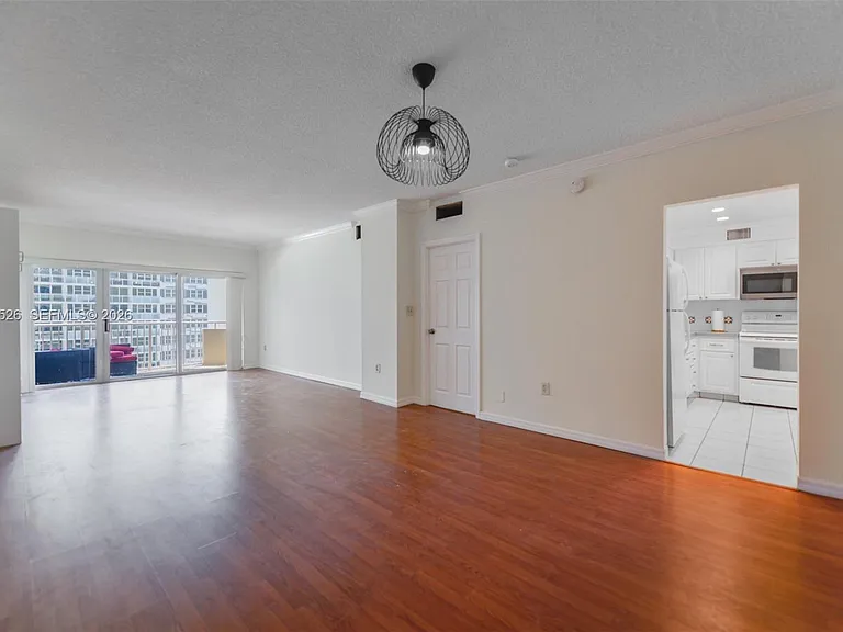 1980 S Ocean Dr #9C — Photo 4