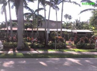 10720 SW 72nd Ave, Miami, FL 33156