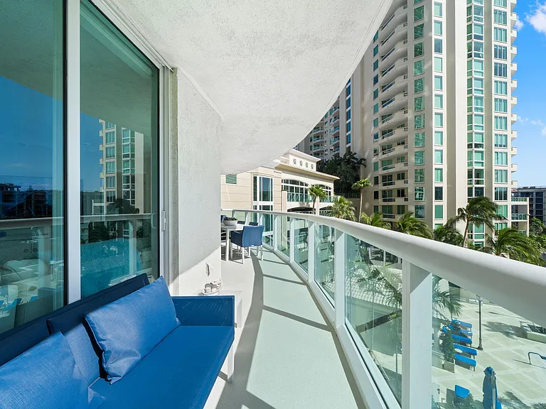 347 N New River Dr E #610 — Photo 26