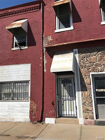 2nd image of 7011 S Broadway #2