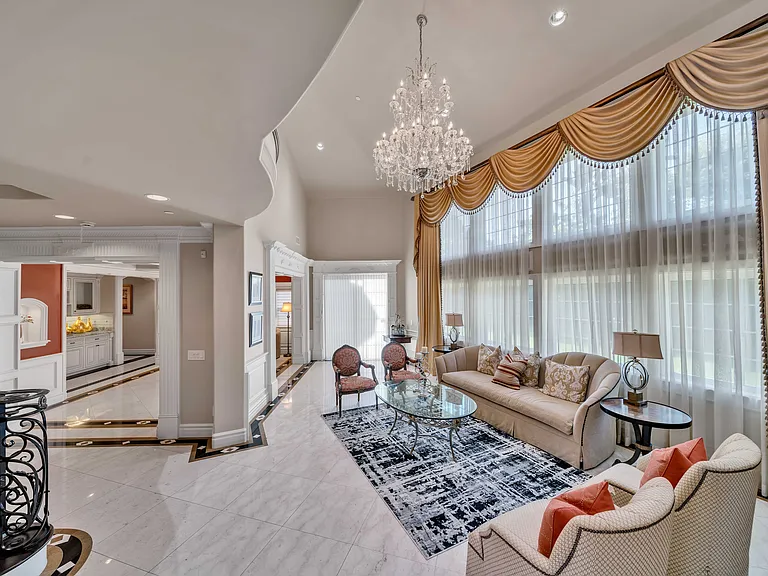 137 W Winnie Way — Photo 10