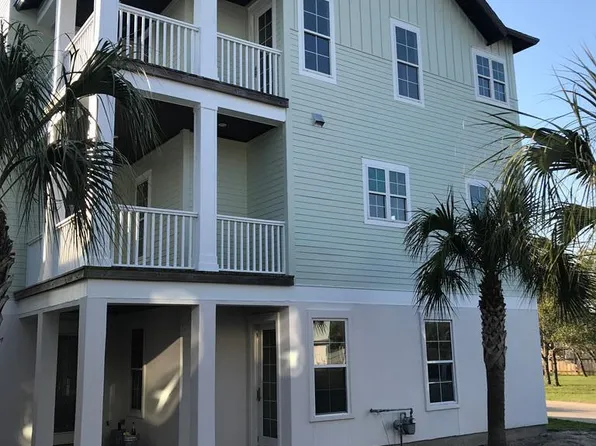 116 Lavaca Cir, Rockport, TX 78382