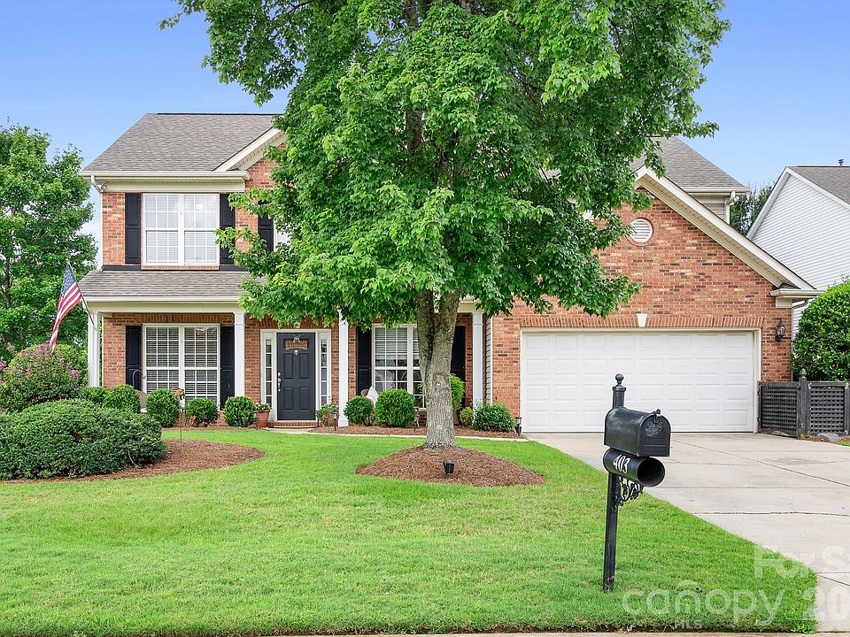1st image of 403 Lafinca Ct #33