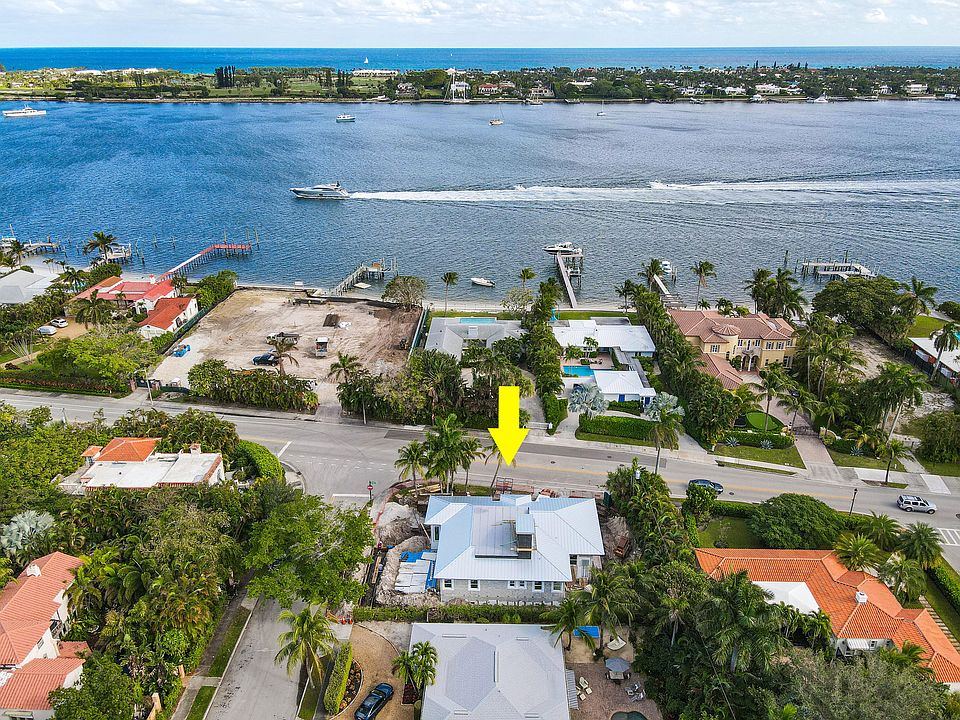 2nd image of 3015 N Flagler Dr