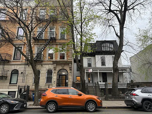 Rented by Doorway NYC, LLC | media 11