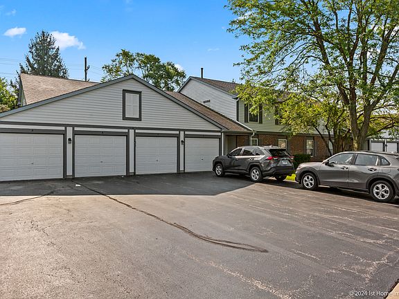 2nd image of 260 Crestview Dr Unit A