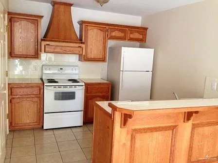 2 bed, 2.0 bath, 952 sqft, $725 — Photo 2