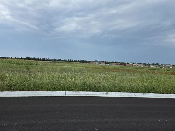 1400 E Northridge St, Valley Center, KS 67147