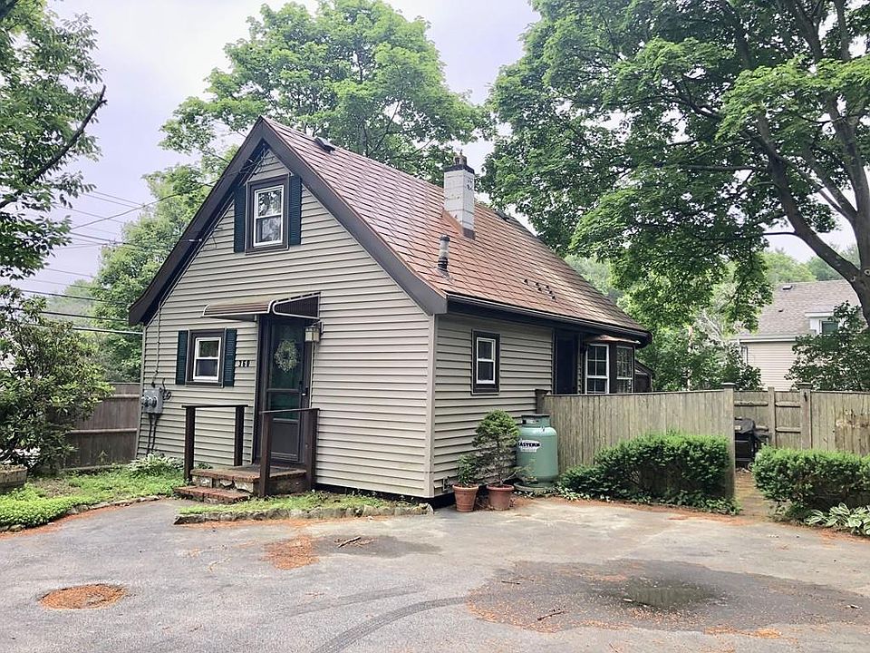 1st image of 360 Essex Ave