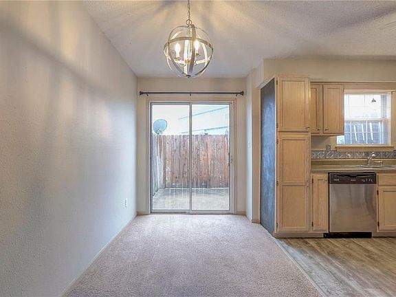 4th image of 1274 NW Phelps Ct