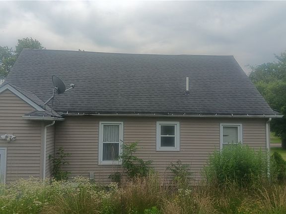 2nd image of 2905 E Center St