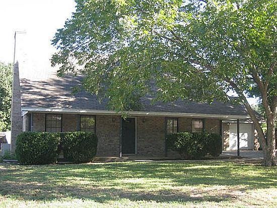 Very quiet neighborhood.  Within biking distance to UNT