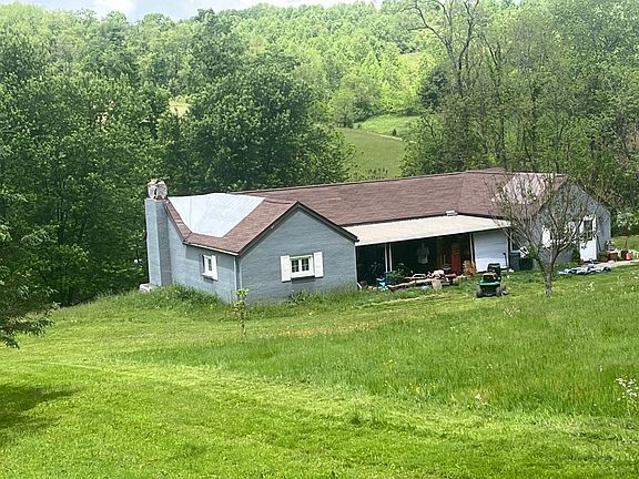 3rd image of 625 Oakford Park Rd