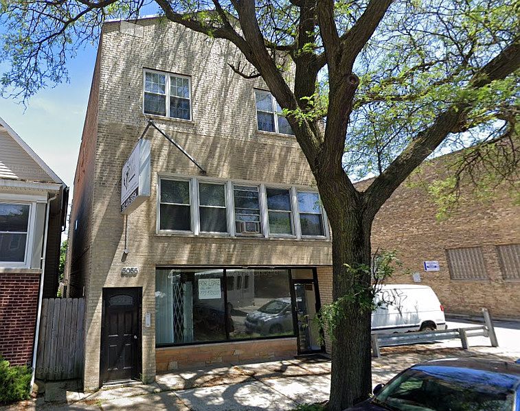 1st image of 5055 N Western Ave #1