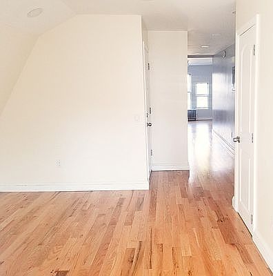 4th image of 414 Avenue C Floor 3
