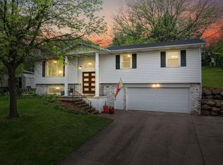 10 La Crescenta Cir, Madison, WI 53716