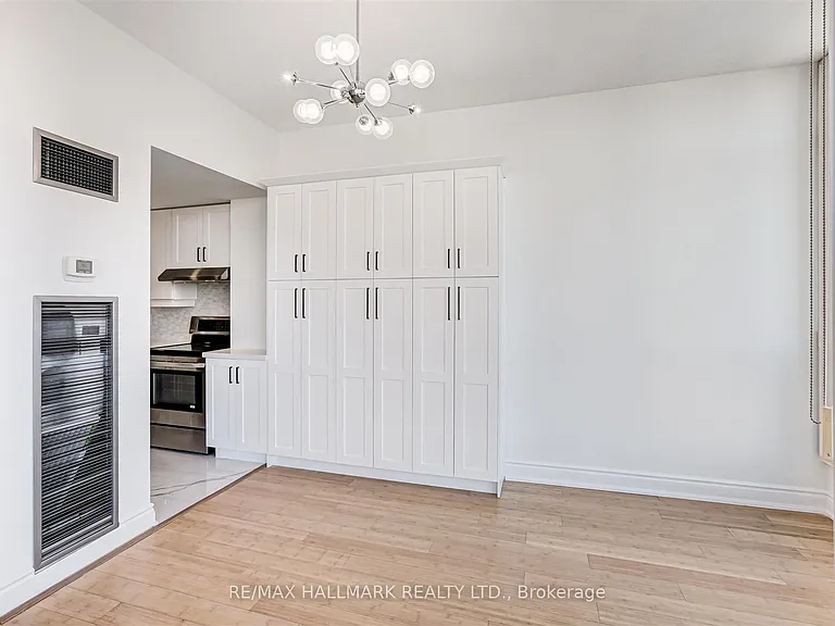 5 Rowntree Rd #Penthouse 1916 — Photo 11