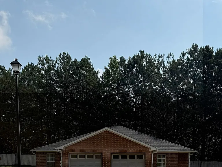 Tallapoosa Manor — Photo 14