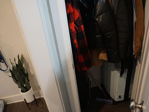 4th image of 509 Rosedale Ave #I