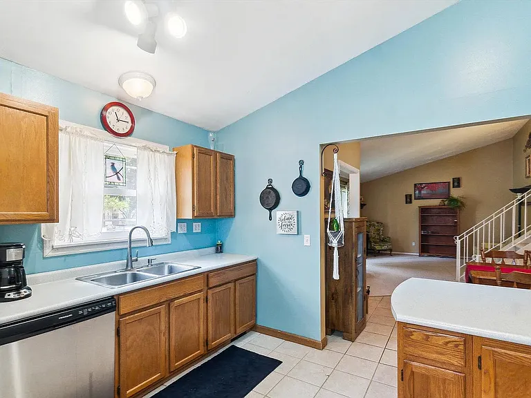 4900 Woodlyn Dr — Photo 25
