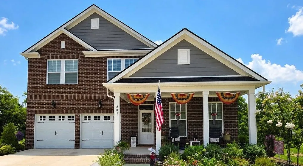 4 bed, 3.5 bath, 2508 sqft, $3,400 — Photo 1
