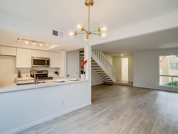 4th image of 6540 N 7th Ave Unit 43