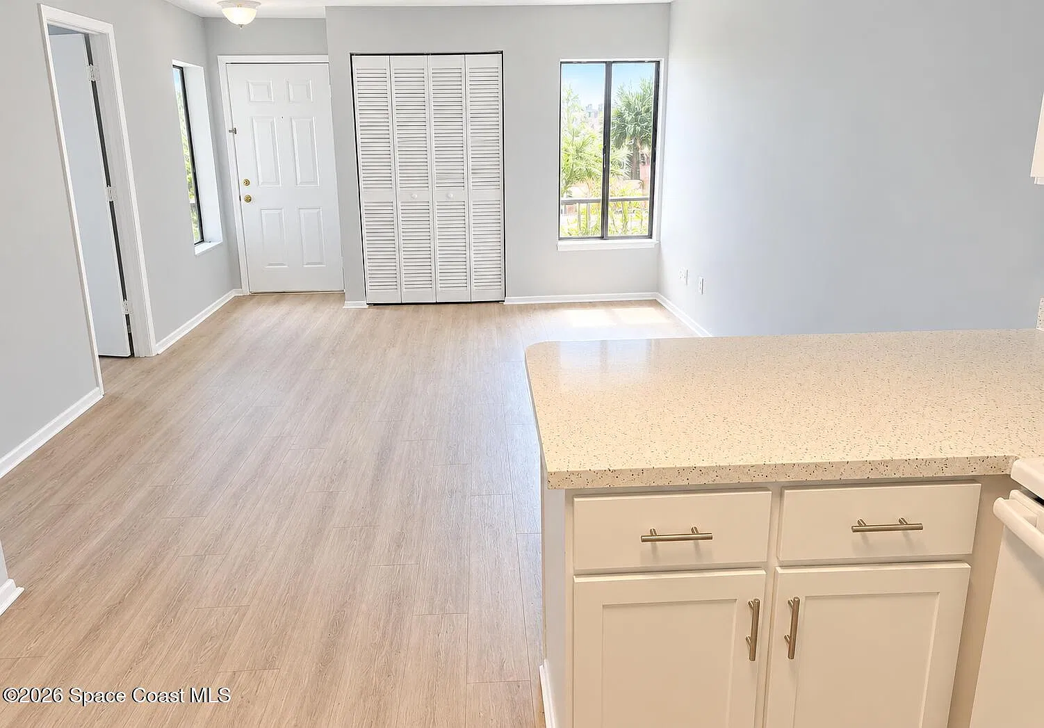 2 bed, 1.0 bath, 850 sqft, $1,375 — Photo 4