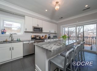 2030 N Orleans St APT 2, Chicago, IL