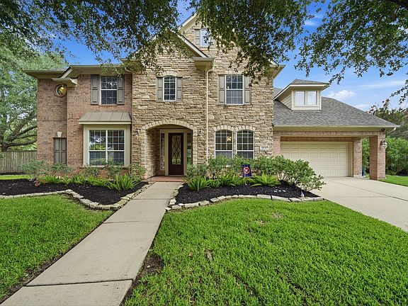 3rd image of 21130 Idle Wind Dr