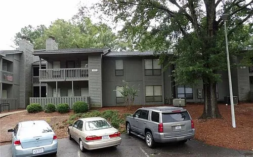 1901 Tryon Dr #4 Photo 1