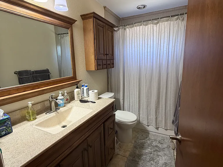 4901 Pueblo Dr — Photo 2