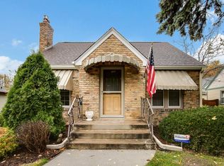 2455 Stillwater Rd E, Maplewood, MN 55119