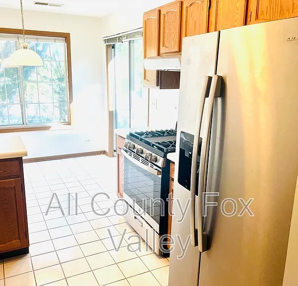 1408 W Crane St #6 — Photo 3