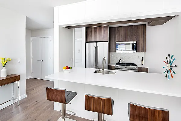 Rented by Bold New York | media 30