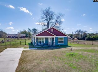 117 Cedar Ln, Saint Matthews, SC 29135