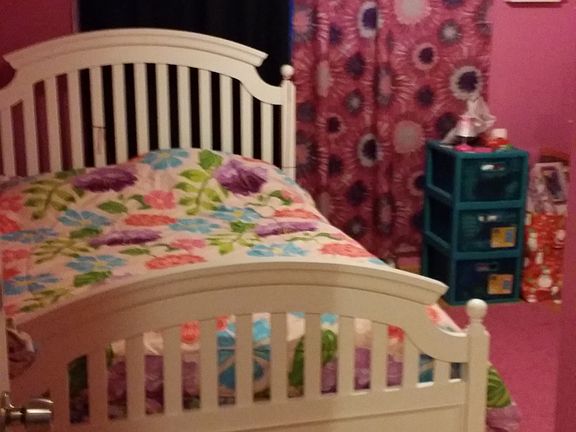 2 cd bed room, ceiling fan