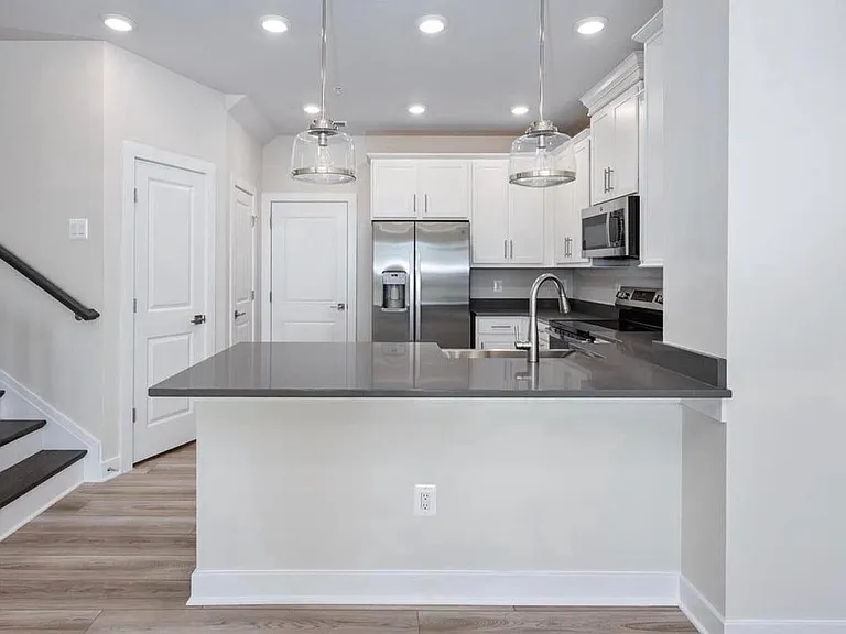 20189 Northpark Dr — Photo 3