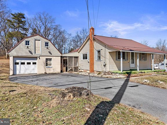 4th image of 68 Gambers Corner Rd